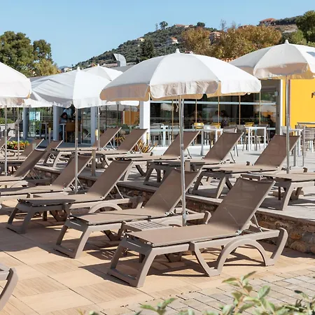 Σπίτι διακοπών Rebi Village *