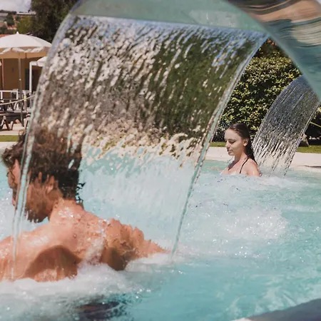 Rebi Village Tatil Evi *