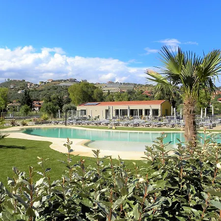 Rebi Village Σπίτι διακοπών