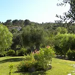Rebi Village Vakantiehuis *
