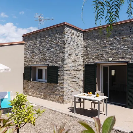 Rebi Village בית נופש