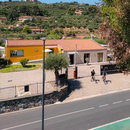 Ferienhaus Rebi Village Imperia
