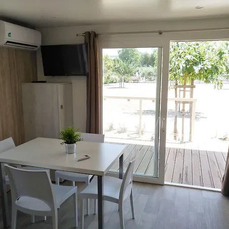 Rebi Village Ferienhaus Imperia