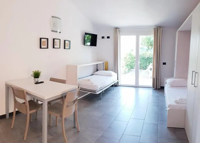 Rebi Village Semesterbostad *