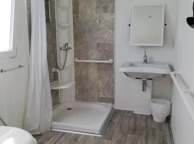 Rebi Village Semesterbostad