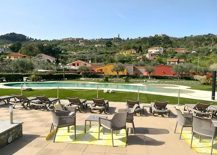 Rebi Village Semesterbostad Imperia