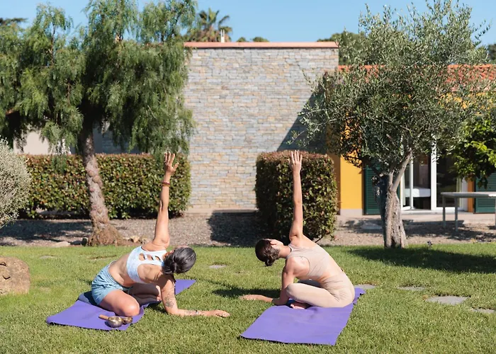 Semesterbostad Rebi Village