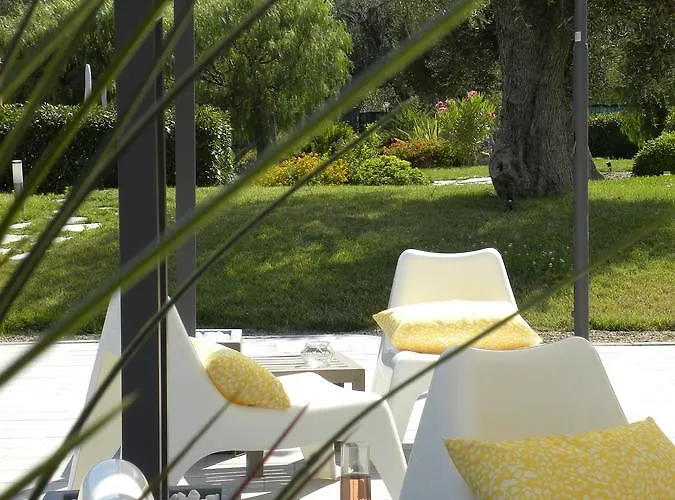 Rebi Village Semesterbostad *