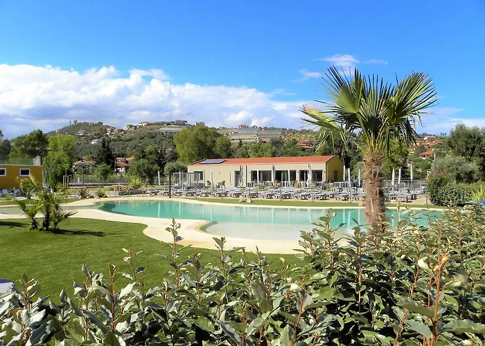 Rebi Village Semesterbostad